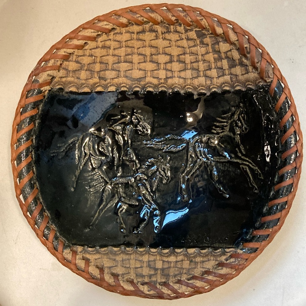 Horse Museum Pottery Bowl/Dish Glazed W/ Braided Leather 3 Horses Plate Signed